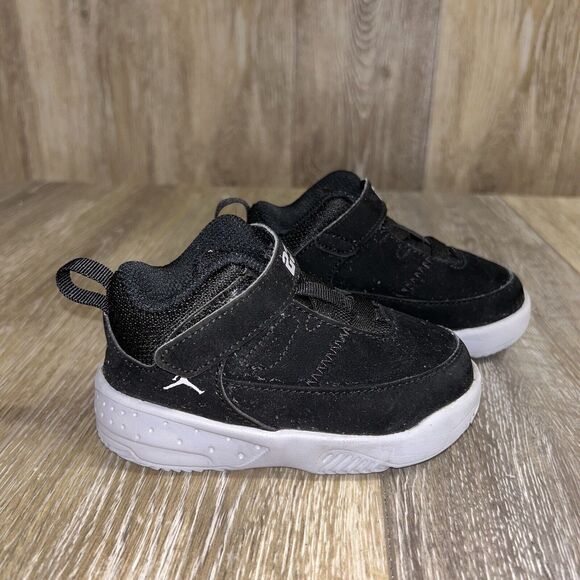 Nike Air Jordan Max Auro 3 Toddler Youth Size 6C Black DA8023-002 Sneaker Shoes - Picture 1 of 11